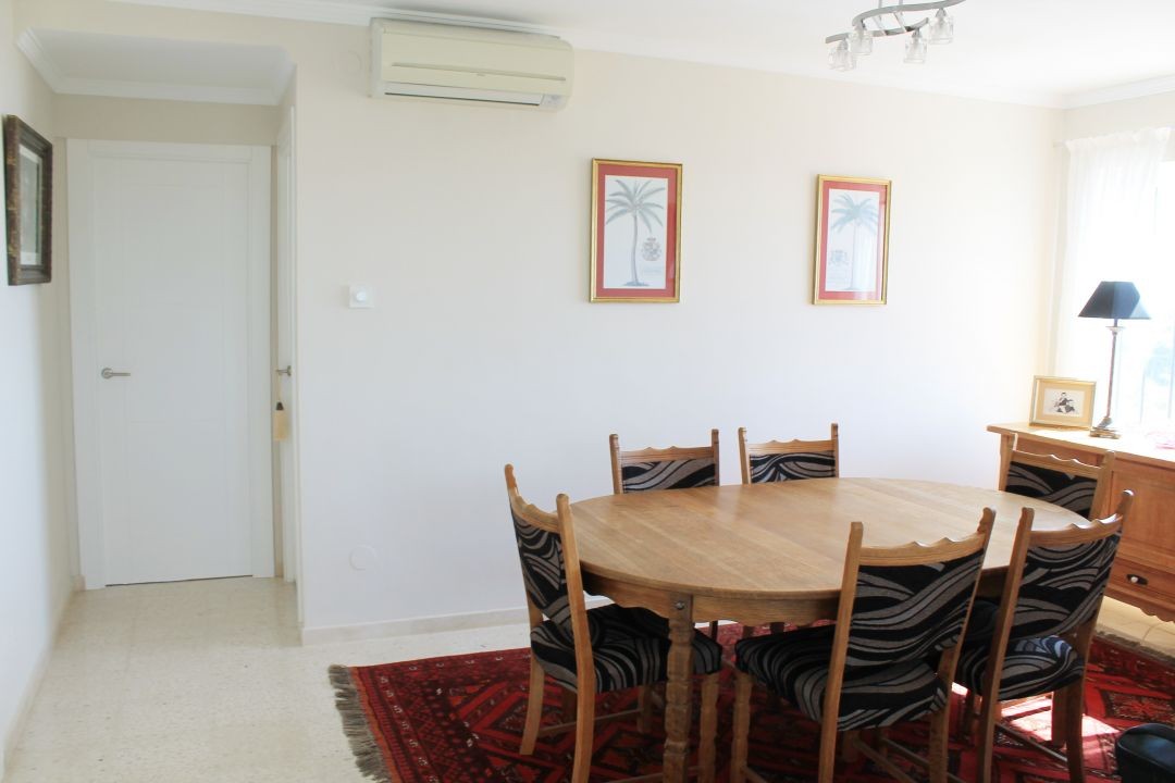 Chalet independiente en venta en Caleta de Velez